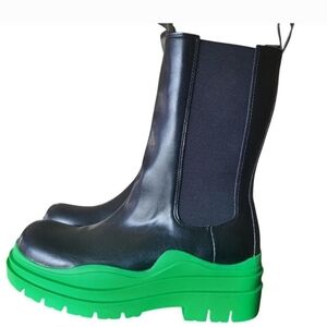 Black & Green Lug Sole Chunky Chelsea Style Women's Boots Size 38 (7.5-8 US)